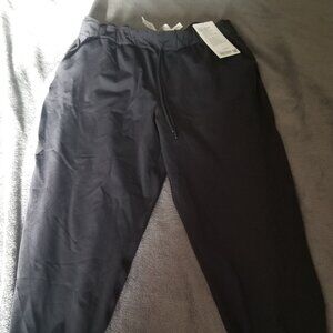 Lululemon size 12 stretch high rise jogger **shrt